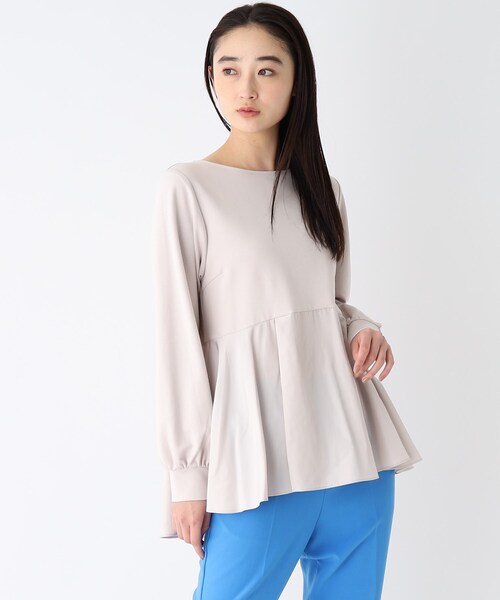 OPAQUE.CLIP（オペークドットクリップ）の「◆ドッキングペプラム カットソー（Tシャツ/カットソー・レディース・オフホワイト/ブラック/ライトベージュ・38/40/42）」の3枚目の写真