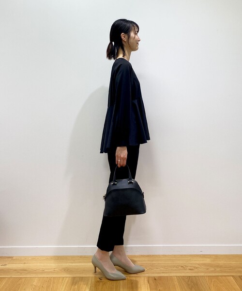 OPAQUE.CLIP（オペークドットクリップ）の「◆ドッキングペプラム カットソー（Tシャツ/カットソー・レディース・オフホワイト/ブラック/ライトベージュ・38/40/42）」の22枚目の写真