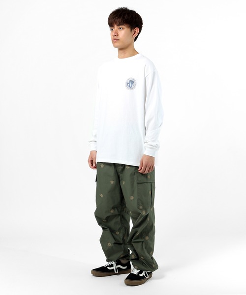 HUF（ハフ）の「REGIONAL LS TEE / HUF ロングスリーブTシャツ（Tシャツ/カットソー・メンズ・ホワイト/アッシュグレー/ブラック/ブルー系その他・SMALL/MEDIUM/LARGE/X-LARGE/XX-LARGE/X-SMALL）」の20枚目の写真