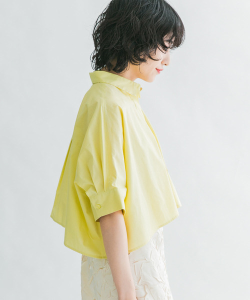 KBF（ケイビーエフ）の「クロップドWIDEシャツ（シャツ/ブラウス