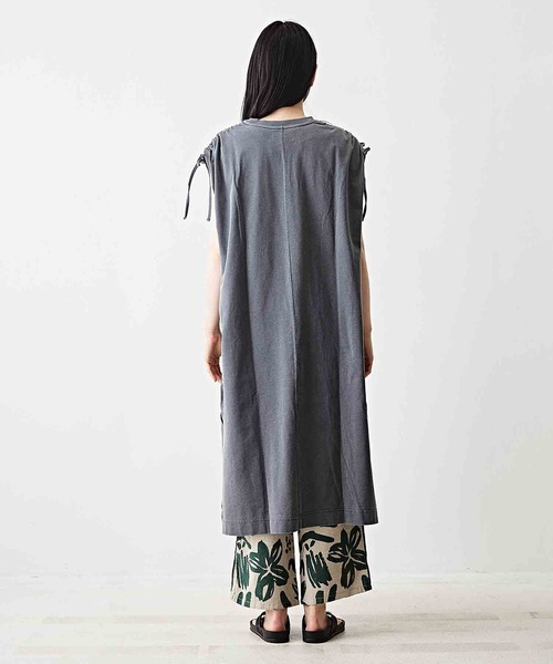 TOBILA（トビラ）の「無地コットン天竺コード刺繍ワンピース（ワンピース・レディース・スミクロ/オレンジ/ブルー・M）」の8枚目の写真