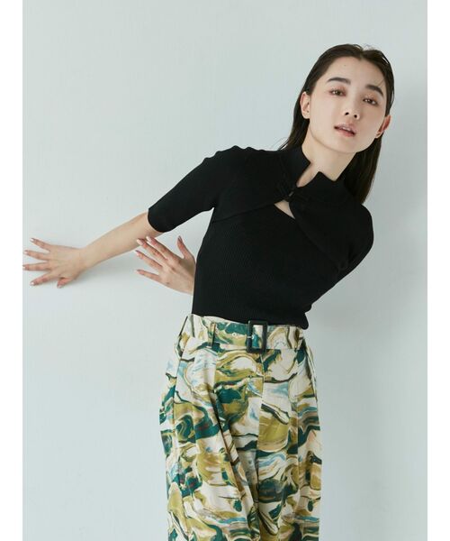 MURUA（ムルーア）の「【WEB限定】インクプリントタックワイドパンツ（スラックス・レディース・グリーン/ネイビー・FREE）」の15枚目の写真