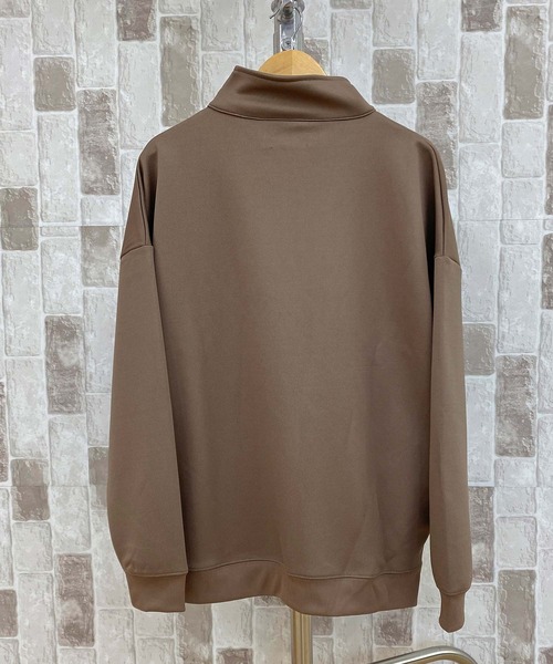 TopIsm(トップイズム)の「TECHダンボール素材 無地 ハーフZIPスウェット(スウェット・メンズ・ブルーグリーン/ブラック/ライトグレー/モカ・M/L)」の12枚目の写真