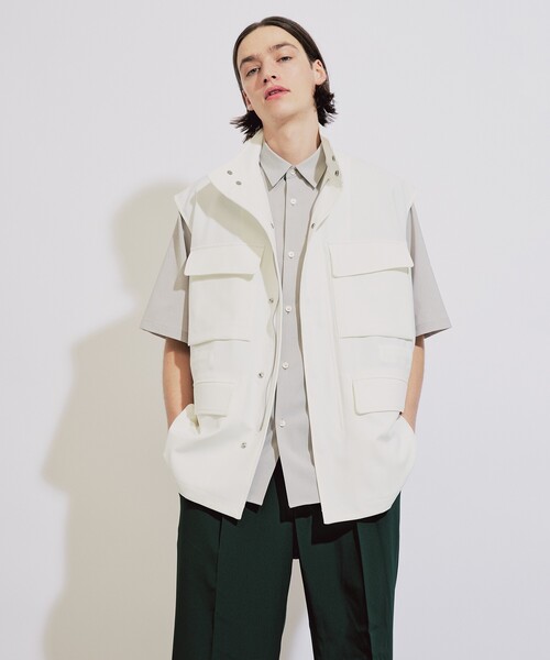 tk.TAKEO KIKUCHI(ティーケータケオキクチ)の「◆スタンドミリタリーベスト(ベスト・メンズ・ブラック/ホワイト・88)」の1枚目の写真