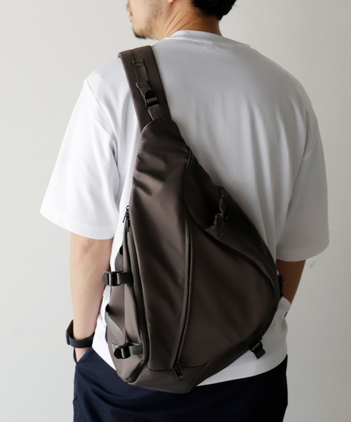 【セール】2way スリングバッグ（ボディバッグ/ウエストポーチ）｜VitaFelice（ヴィータフェリーチェ）