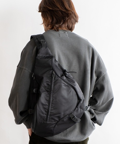 【セール】2way スリングバッグ（ボディバッグ/ウエストポーチ）｜VitaFelice（ヴィータフェリーチェ）