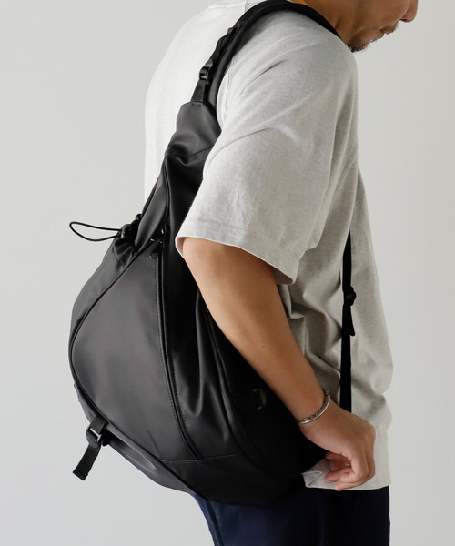 【セール】2way スリングバッグ（ボディバッグ/ウエストポーチ）｜VitaFelice（ヴィータフェリーチェ）