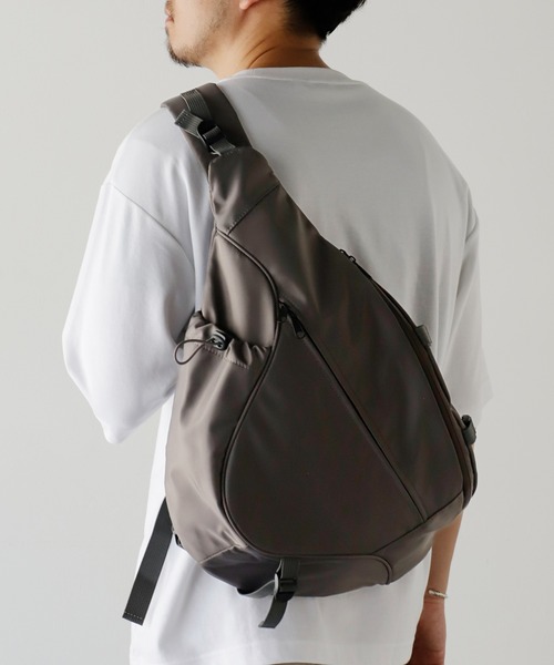 【セール】2way スリングバッグ（ボディバッグ/ウエストポーチ）｜VitaFelice（ヴィータフェリーチェ）