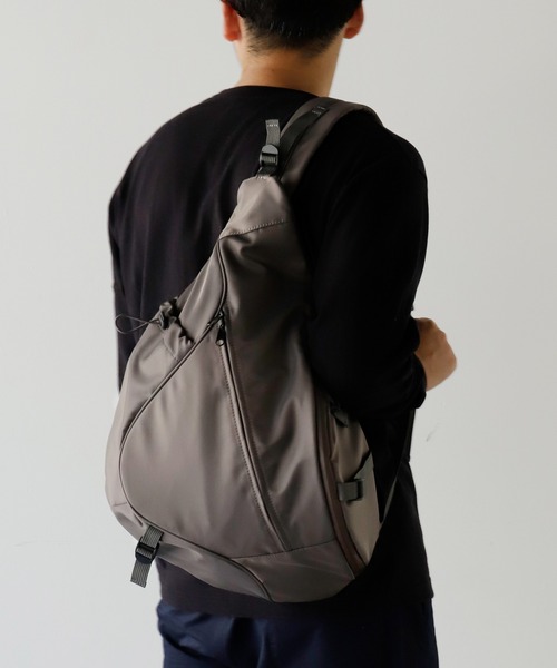 【セール】2way スリングバッグ（ボディバッグ/ウエストポーチ）｜VitaFelice（ヴィータフェリーチェ）