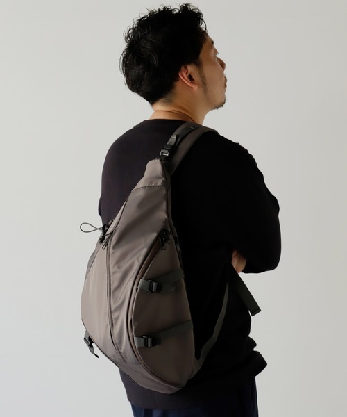 【セール】2way スリングバッグ（ボディバッグ/ウエストポーチ）｜VitaFelice（ヴィータフェリーチェ）