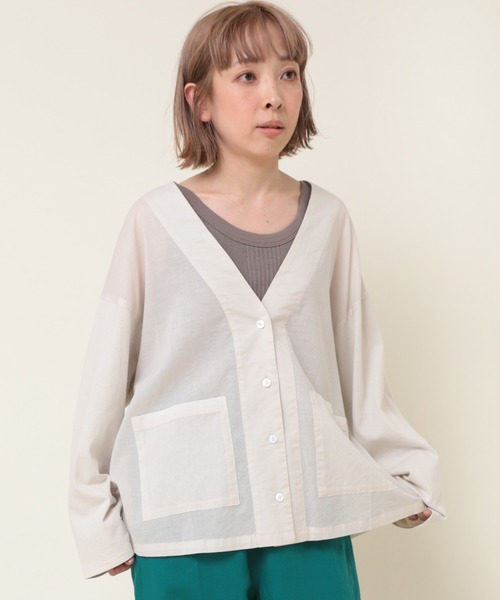 RNA-N（アールエヌエーエヌ）の「M2043 カットソースリーブシャツカーデ（カーディガン/ボレロ・レディース・ライトグレー/ブラック/ブルー・MEDIUM）」の3枚目の写真