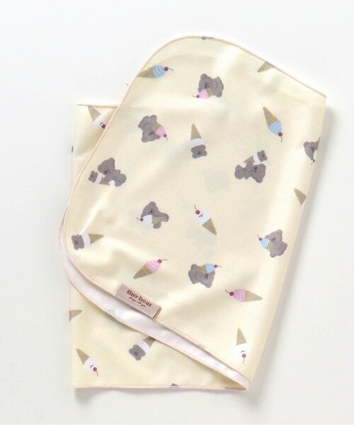 apres les cours（アプレレクール）の「tiny bear ひんやりタオル（アウトドアグッズ・キッズ・クリーム/サックスブルー・FREE）」の2枚目の写真