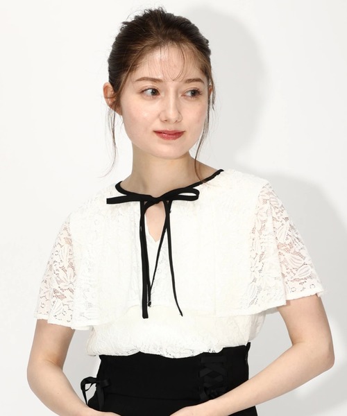 MISCH MASCH(ミッシュマッシュ)の「レースケープブラウス(シャツ/ブラウス・レディース・ブルー系その他/ホワイト/ブラック・MEDIUM)」の2枚目の写真