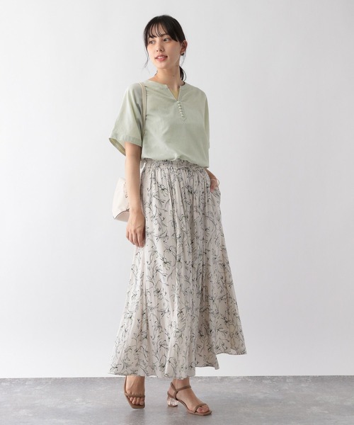 GLOBAL WORK（グローバルワーク）の「防シワサラサラパールブラウス/177499（シャツ/ブラウス・レディース・グレイッシュベージュ/グリーン系その他/スミクロ・FREE）」の17枚目の写真