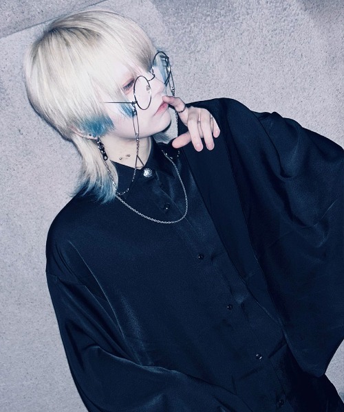ililil（イルイルイル）の「『ililil/イルイルイル』暗器使い
