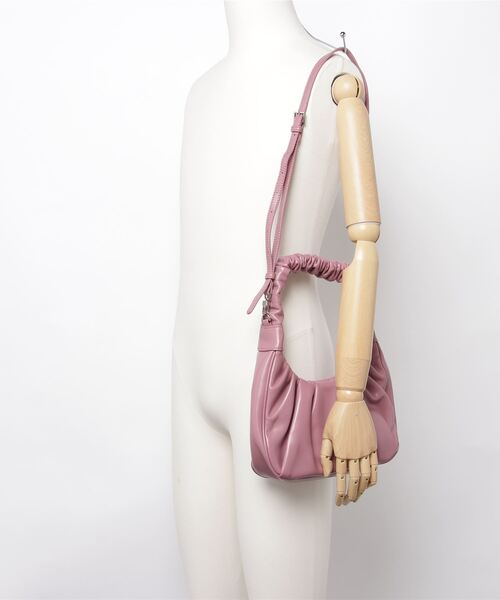 Olu.(オルドット)の「2wayフェイクレザーホーボーバッグ(ショルダーバッグ・レディース・ブラウン系その他/ピンク・FREE)」の14枚目の写真