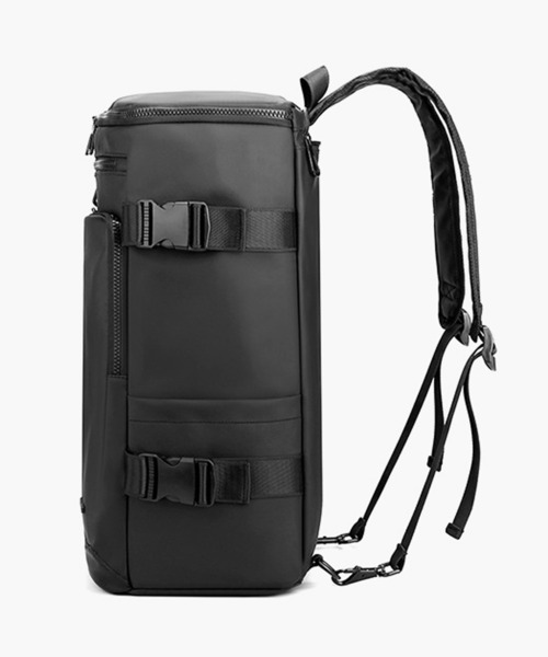 florist（フローリスト）の「【A4収納/防水加工】【2WAYデザイン】スマートカジュアルボックスショルダーバッグ/リュックサック（バックパック/リュック・メンズ・ネイビー/グレー/ブラック・FREE）」の18枚目の写真