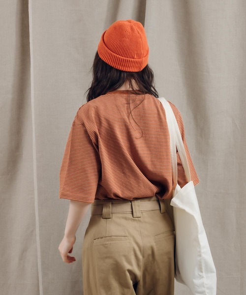 MUHET(ミュエータ)の「ロゴ刺繍Tシャツ(Tシャツ/カットソー・レディース・オレンジ系その他/ブルー/オフホワイト/ブラック・MEDIUM/X-LARGE)」の8枚目の写真