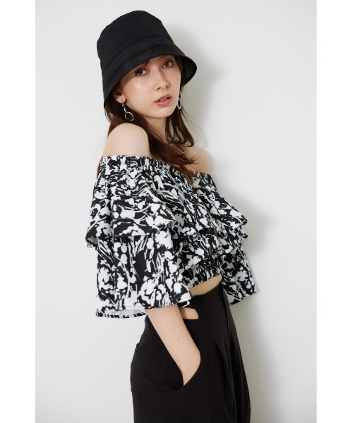 rienda(リエンダ)の「オフショルダークロップドトップス(シャツ/ブラウス・レディース・ブラック系その他/パープル系その他/ホワイト/レッド・FREE)」の14枚目の写真