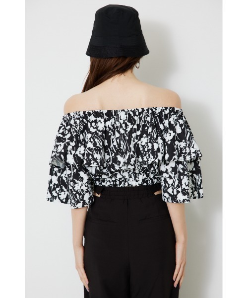 rienda(リエンダ)の「オフショルダークロップドトップス(シャツ/ブラウス・レディース・ブラック系その他/パープル系その他/ホワイト/レッド・FREE)」の8枚目の写真