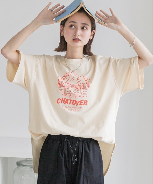 ad thie（アドティエ）の「裾ラウンド・オーバーサイズ キャンプモチーフ ロゴTシャツ（Tシャツ/カットソー・レディース・アイボリー/ピンクベージュ/ネイビー/ミント/オフホワイト/ブラック・FREE）」の13枚目の写真
