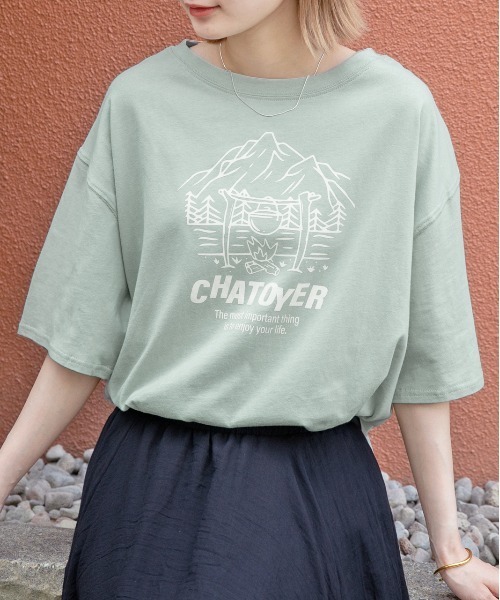 ad thie（アドティエ）の「裾ラウンド・オーバーサイズ キャンプモチーフ ロゴTシャツ（Tシャツ/カットソー・レディース・アイボリー/ピンクベージュ/ネイビー/ミント/オフホワイト/ブラック・FREE）」の16枚目の写真