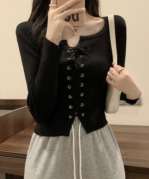 GLAMOROUS JANE（グラマラスジェーン）の「レースアップクロップド丈リブニットトップス（ニット/セーター・レディース・ブラック/グレー/ホワイト・FREE）」の10枚目の写真