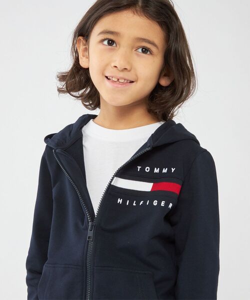 TOMMY HILFIGER(トミーヒルフィガー)の「BOYS リブインサートジップスルーパーカー(パーカー・キッズ・ネイビー/グレー・80cm/90cm/110cm/120cm/100cm)」の4枚目の写真