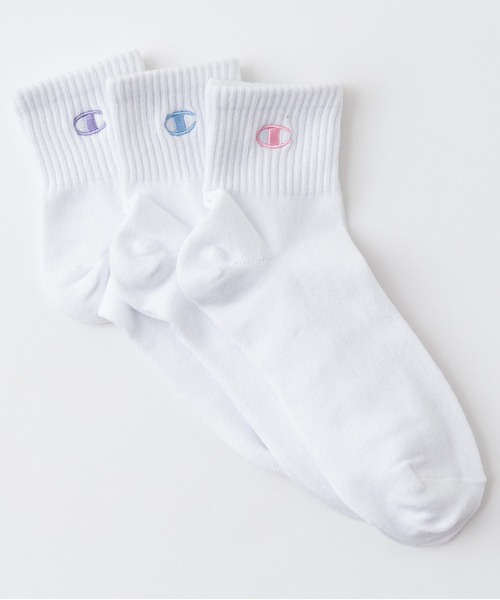 Champion(チャンピオン)の「【CHAMPION/チャンピオン】Wクォーターソックス 3P CWSCY203 靴下 3足組 ノンパイル ワンポイントロゴ刺繍(ソックス/靴下・レディース・ブラック/ベージュ/ホワイト/グレー/パープル/スミクロ/オフホワイト・SMALL)」の2枚目の写真