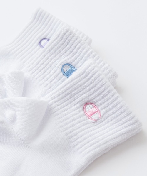 Champion(チャンピオン)の「【CHAMPION/チャンピオン】Wクォーターソックス 3P CWSCY203 靴下 3足組 ノンパイル ワンポイントロゴ刺繍(ソックス/靴下・レディース・ブラック/ベージュ/ホワイト/グレー/パープル/スミクロ/オフホワイト・SMALL)」の9枚目の写真