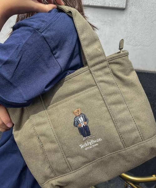 THE BAREFOOT(ベアフット)の「テディベア 刺繍 ミニトートバッグ A5サイズ収納可能 ACR 931000(トートバッグ・レディース・アイボリー/ブラック/カーキ・FREE)」の18枚目の写真