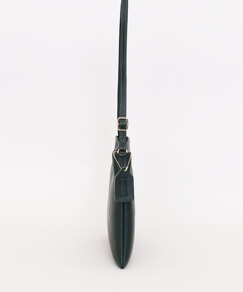 COOCO（クーコ）の「シュリンクレザーヒネリ金具薄マチスクエア型ショルダーバッグ（ショルダーバッグ・レディース・ブラック/ブラウン系その他/グレー/クリアレッド/グリーン・9）」の19枚目の写真