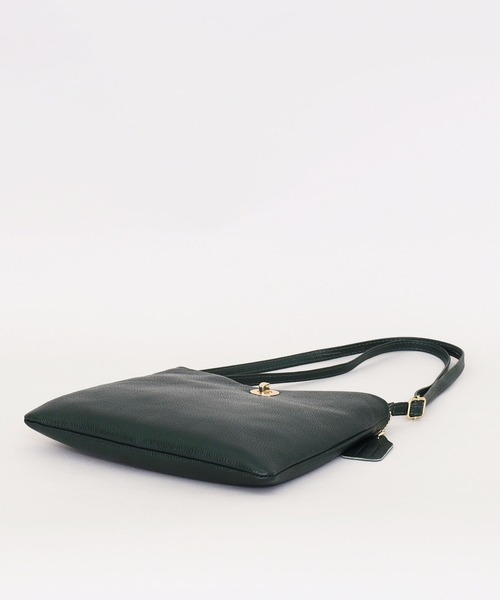 COOCO（クーコ）の「シュリンクレザーヒネリ金具薄マチスクエア型ショルダーバッグ（ショルダーバッグ・レディース・ブラック/ブラウン系その他/グレー/クリアレッド/グリーン・9）」の21枚目の写真