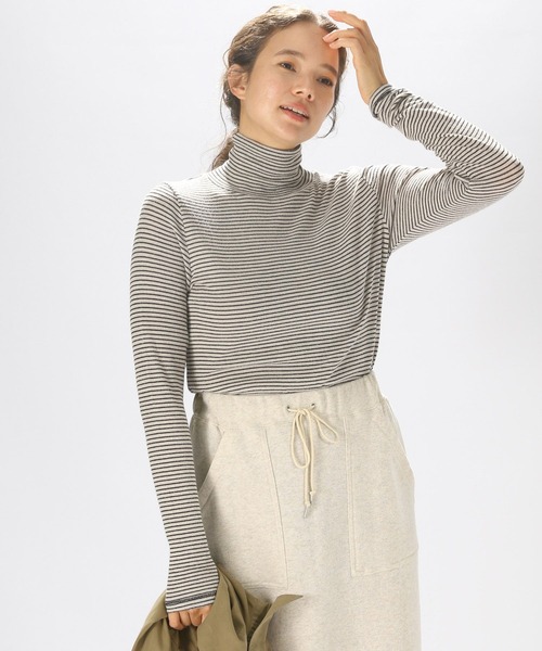 niko and...（ニコアンド）の「テンセル混タートルプルオーバー（Tシャツ/カットソー・レディース・レッド/ブラック/アイボリー・MEDIUM/LARGE）」の12枚目の写真