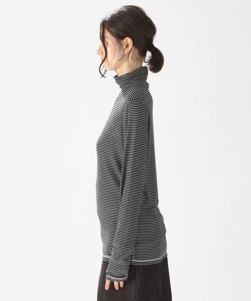 niko and...（ニコアンド）の「テンセル混タートルプルオーバー（Tシャツ/カットソー・レディース・レッド/ブラック/アイボリー・MEDIUM/LARGE）」の14枚目の写真