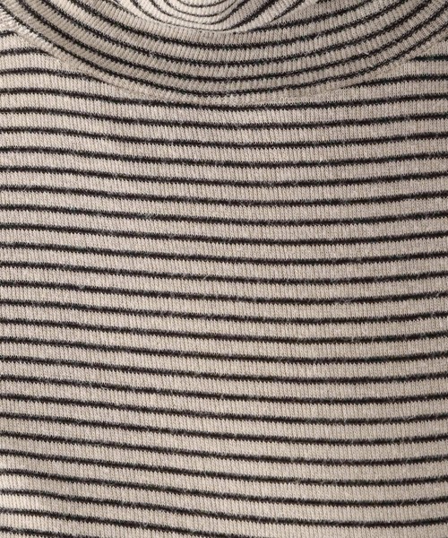 niko and...（ニコアンド）の「テンセル混タートルプルオーバー（Tシャツ/カットソー・レディース・レッド/ブラック/アイボリー・MEDIUM/LARGE）」の22枚目の写真