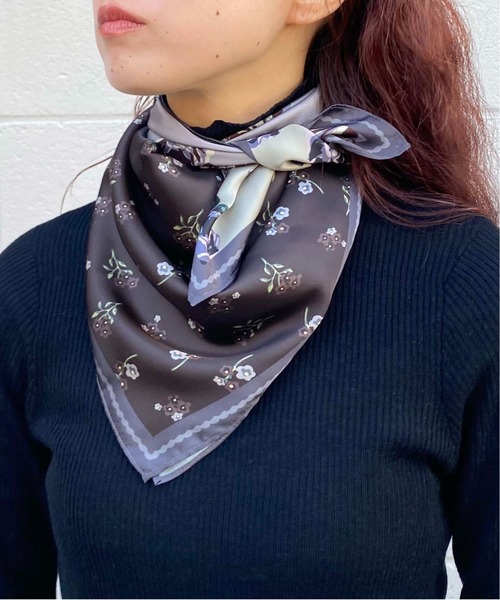 Casselini（キャセリーニ）の「Casselini(キャセリーニ)マルチパターンスカーフ（ストール/ショール・レディース・レッド/ブルー/チャコール・FREE）」の15枚目の写真