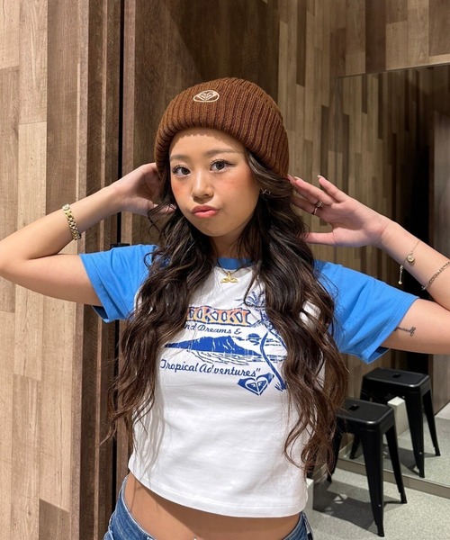 ROXY(ロキシー)の「HONOLUA BAY/ロキシーオーバル型ブランドロゴ折り返しビーニー・ニットカフキャップ(ニットキャップ/ビーニー・レディース・ブラウン/ミント/オレンジ/ホワイト/ブラック・FREE)」の12枚目の写真