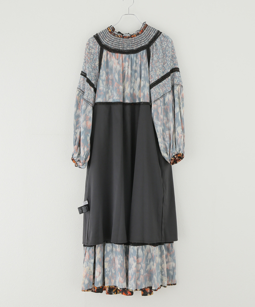 【極美品】ほこまるさん着用✴︎SLOBE IENAマルチフラワープリントワンピース 極美品】ほこまるさん着用✴︎SLOBE IENAマルチフラワープリント