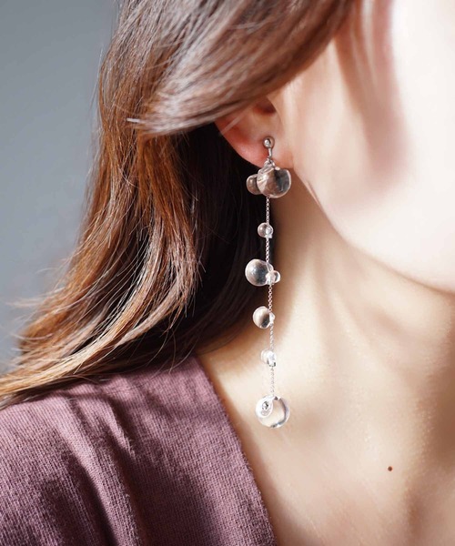 CERCA（チェルカ）の「jolie minette/クリア 水滴 イヤリング（イヤリング・レディース・シルバー/ゴールド・FREE）」の2枚目の写真