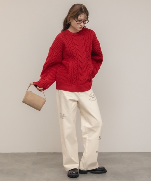 HEILIS(ヘイリス)の「【定番人気!HIT ITEM!】【新色追加】ケーブル編クルーネックニット / クルーネック 長袖 無地 ガーリー ニット ノームコア トラッド カジュアル シンプル 韓国 秋服 冬服 オーバーサイズ アイボリー グレー ブラック レッド ブラウン 赤ニット トップス ケーブル編み クリスマス ビンテージ風 もちもちニット(ニット/セーター・レディース・グレー/アイボリー/ブルー/ブラウン/レッド/ブラック・FREE)」の8枚目の写真