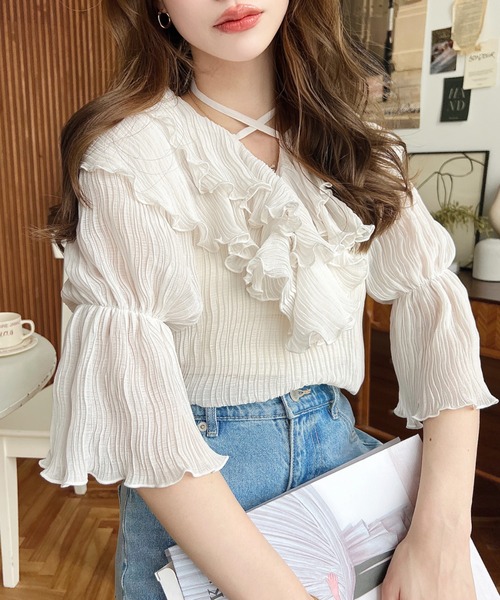 moment+（モーメントプラス）の「クリンクルシフォンクロスネック