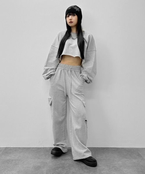 Off-White クロップドスウェット ブラック LVEU.（ラブユ.）の「【LVEU.】カットオフクロップドスウェット