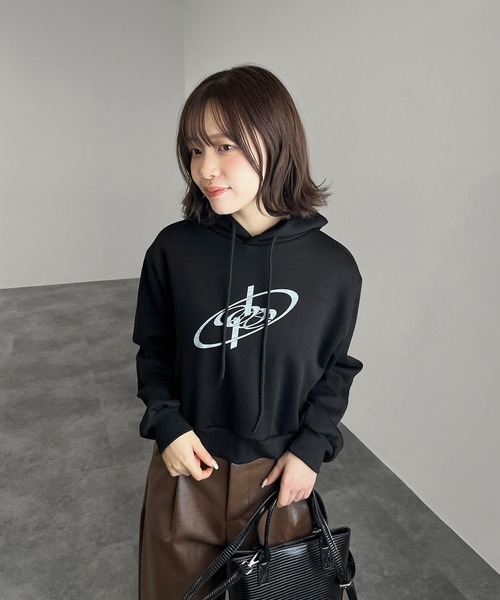 ISOOK(アイスー)の「【ISOOK / アイスー】プリントスウェットショートフーディー /クロップド丈 パーカー プリント トレーナー 裏起毛 ZOZOTOWN限定(スウェット・レディース・ブラック/ブラウン・FREE)」の17枚目の写真