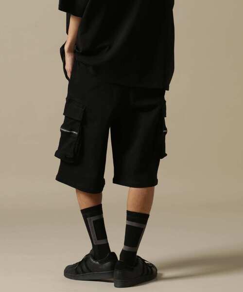 DANKE SCHON(ダンケシェーン)の「DankeSchon/ダンケシェーン/PREMIUM TCBLK ZIPPOCKET SHORTS(カーゴパンツ・メンズ・ブラック・MEDIUM/LARGE)」の5枚目の写真