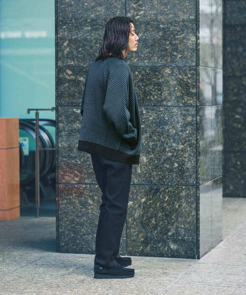 URBAN RESEARCH Sonny Label（アーバンリサーチサニーレーベル）の「『別注』BAEXFATE×Sonny Label　ヘリンボンジップアップニットカーディガン（カーディガン/ボレロ・メンズ・ブラック/ネイビー/ナチュラル・MEDIUM/LARGE）」の20枚目の写真