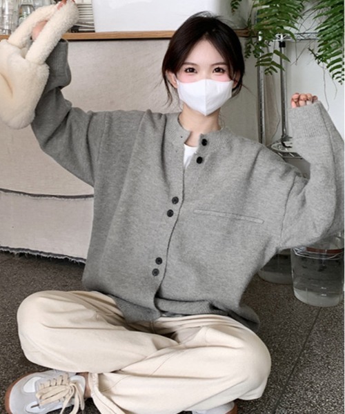 kirakiraShop(キラキラショップ)の「ビッグ シルエット ボタン カーディガン(ニット/セーター・レディース・ネイビー/グレー/マスタード・FREE)」の7枚目の写真