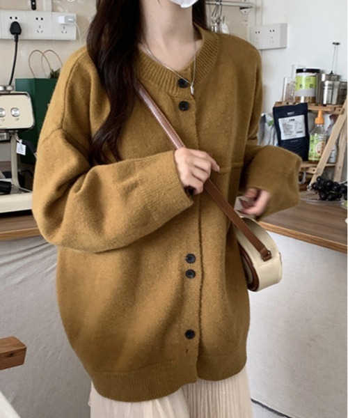 kirakiraShop(キラキラショップ)の「ビッグ シルエット ボタン カーディガン(ニット/セーター・レディース・ネイビー/グレー/マスタード・FREE)」の10枚目の写真
