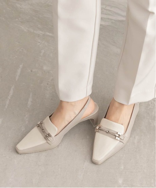 RANDA（ランダ）の「ローファーライクバックストラップパンプス（その他シューズ・レディース・ダークブラウン/ブラック/グレー・S/M/L/LL）」の5枚目の写真