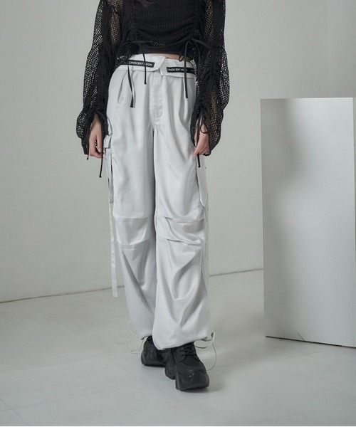 ANDGEEBEE（アンジービー）の「ロゴサテンカーゴパンツ（カーゴパンツ・レディース・ブラック/グレー・SMALL/MEDIUM）」の19枚目の写真